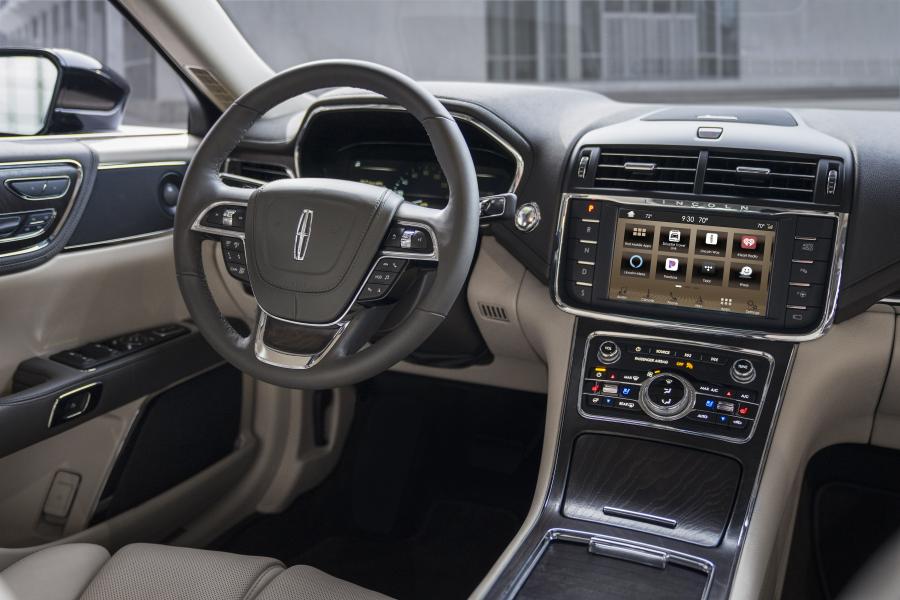 Торпедо Lincoln Continental Monochromatic Package 2019 года  (фото 7 из 7)